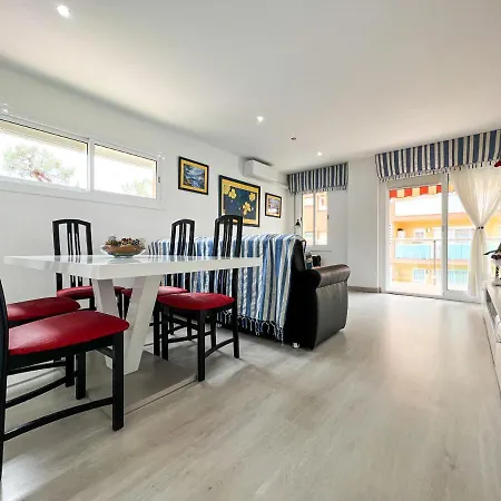 Appartement Vivalidays Lora - *
